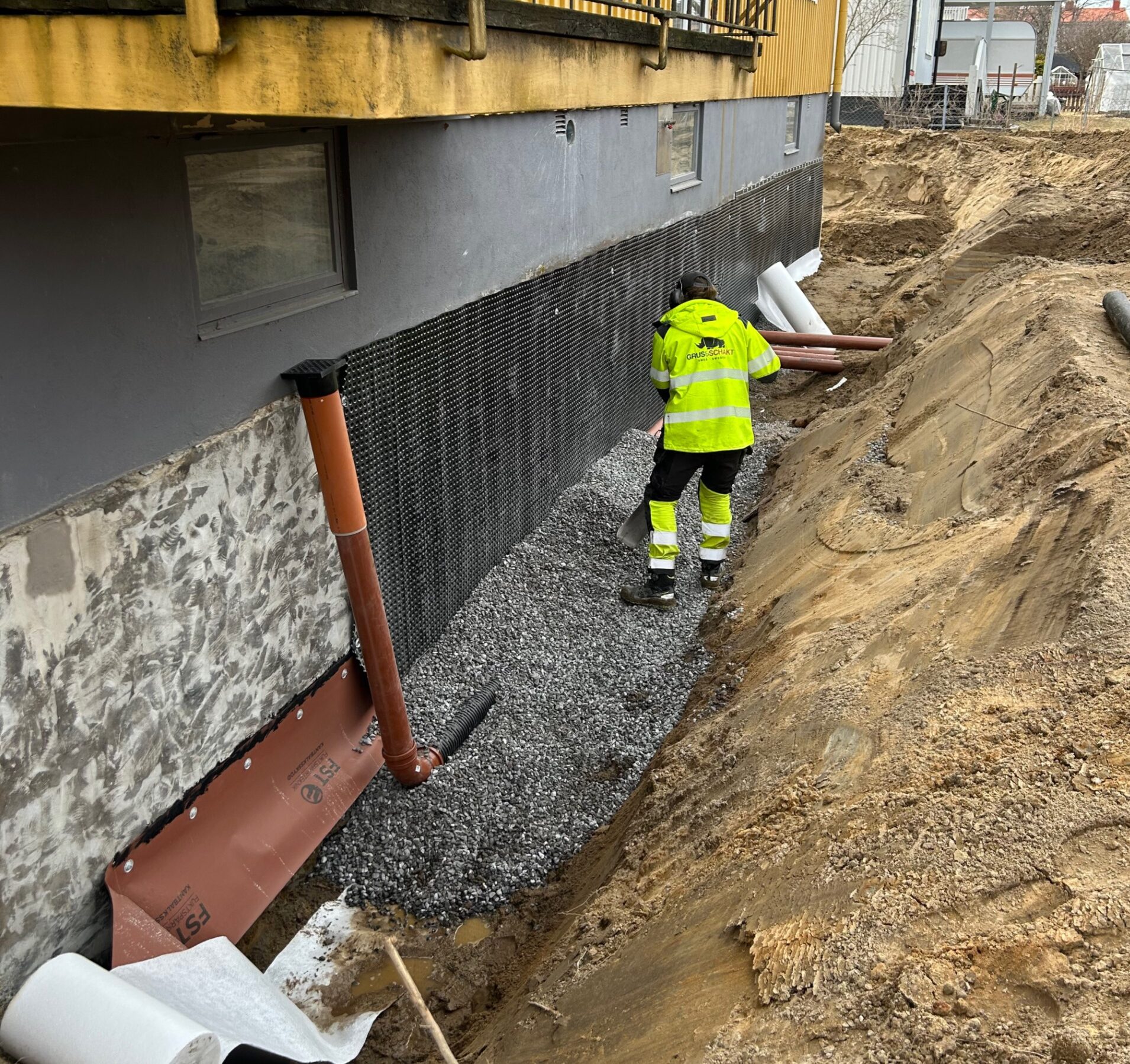 dränering platon vägg